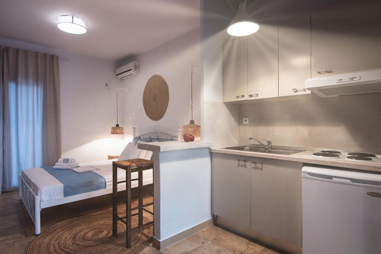 Kallisti Studios & Apartments Skyros Exteriör bild