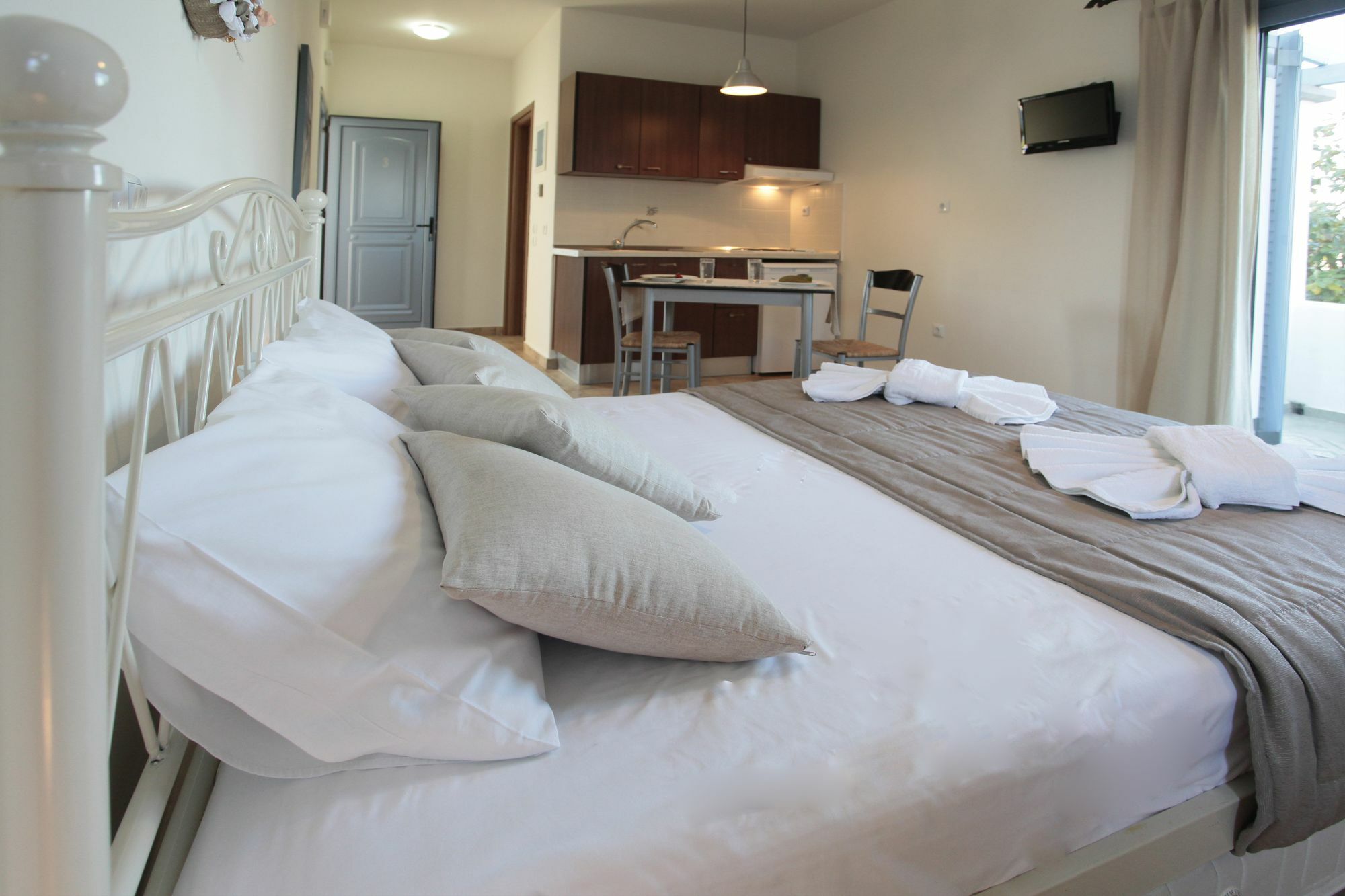 Kallisti Studios & Apartments Skyros Exteriör bild